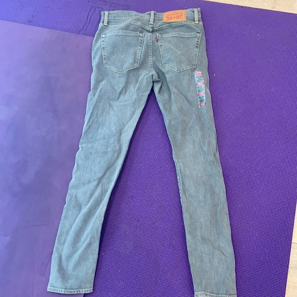 Never worn Levi’s extreme skinny 519s